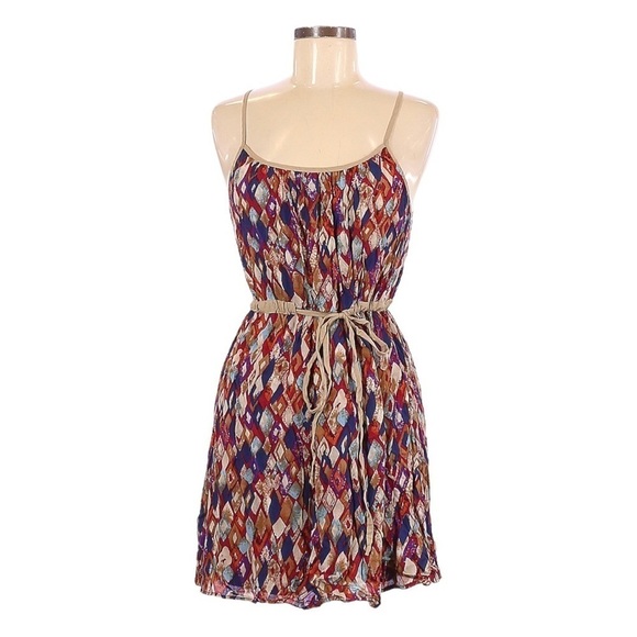 ๐บ Ya Los Angeles Boho Red Geometric Print Lightweight Mini Dress Size L - Picture 1 of 8